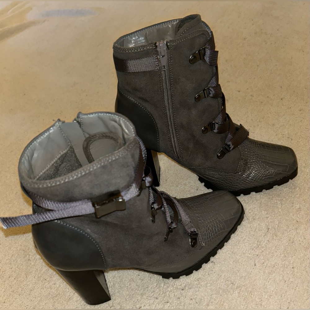 Spunky combat style boots